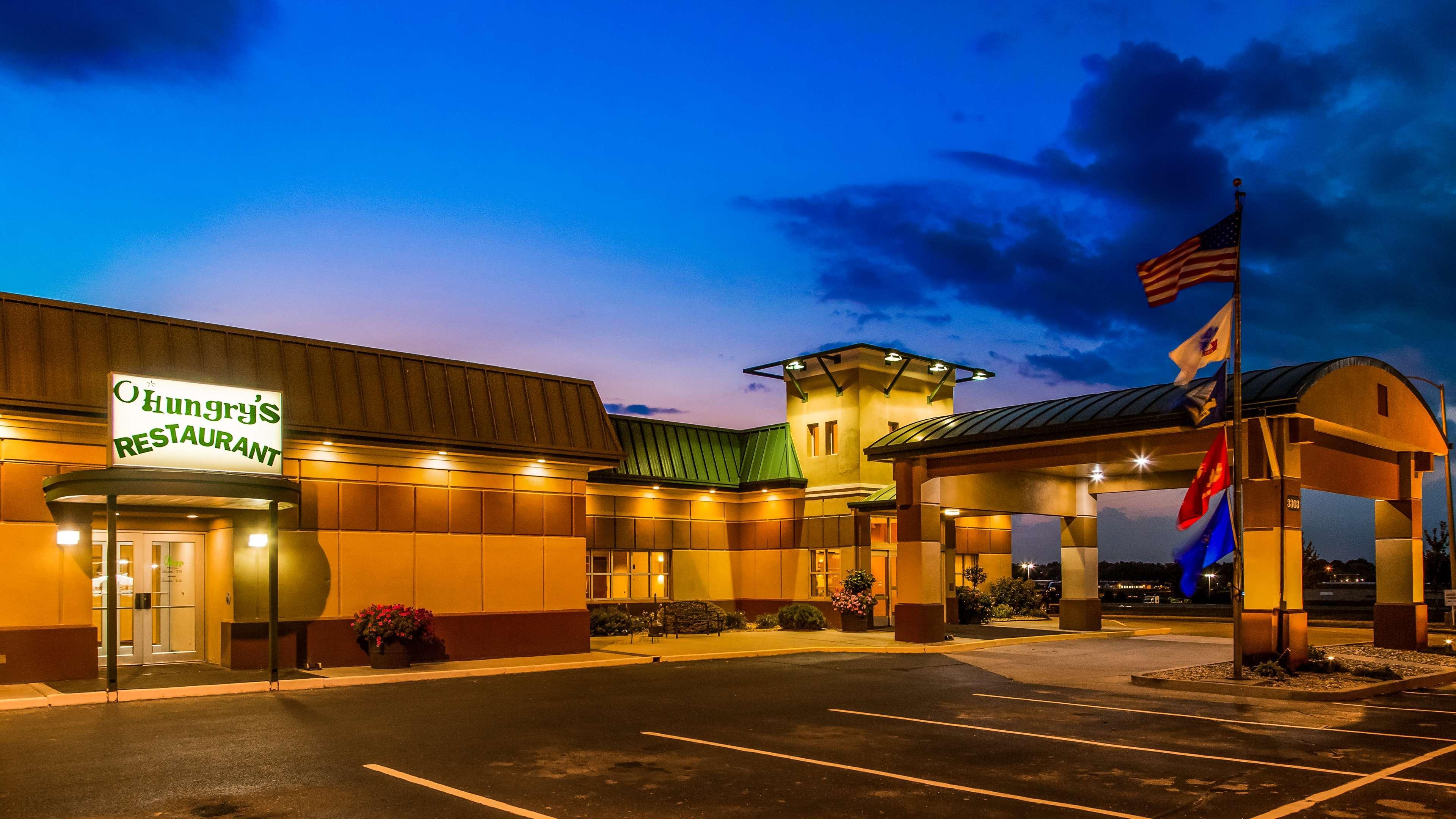 Best Western Regency Inn Marshalltown Exterior foto