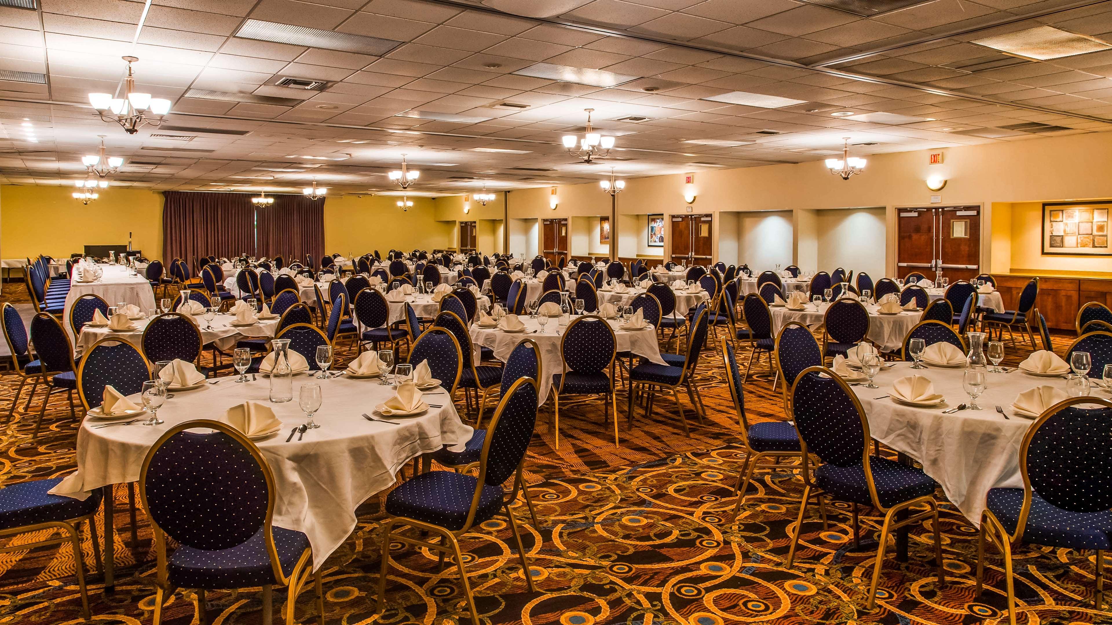 Best Western Regency Inn Marshalltown Exterior foto